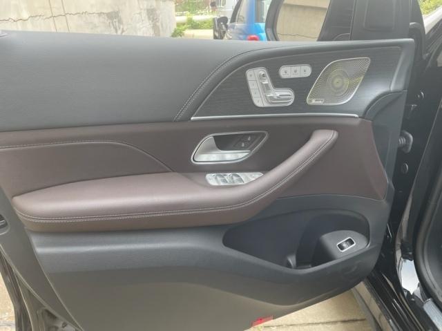 50D柴油版GLS最新价格90来万起售不朽情缘游戏手机版24款奔驰GLS3(图8) 50D柴油版GLS最新价格90来万起售不朽情缘游戏手机版24款奔驰GLS3(图8)